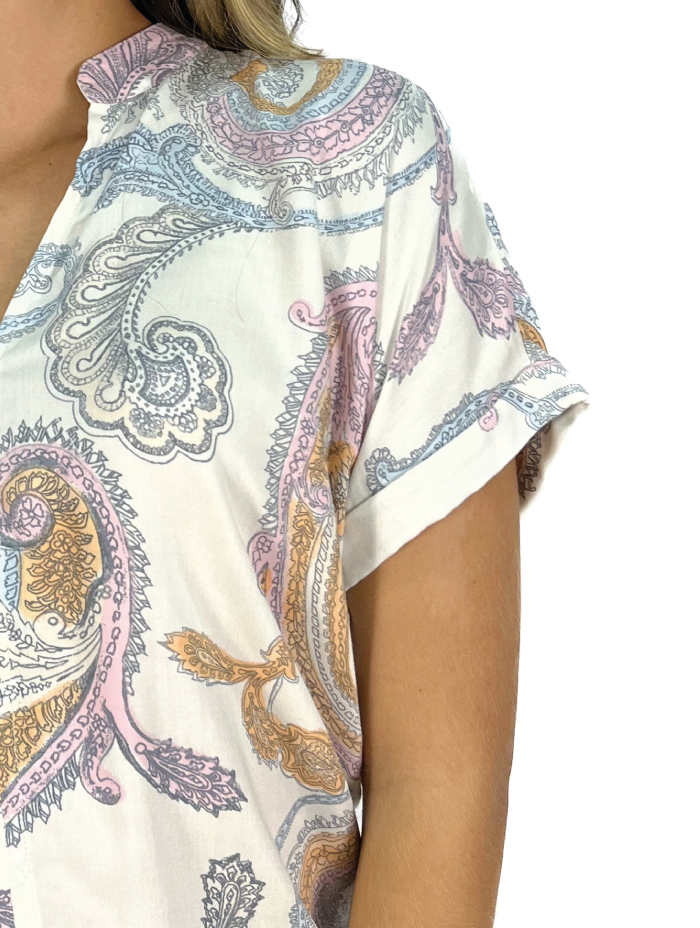 BLUSA CON MANGA RODADA CUELLO NERU ARABESCOS